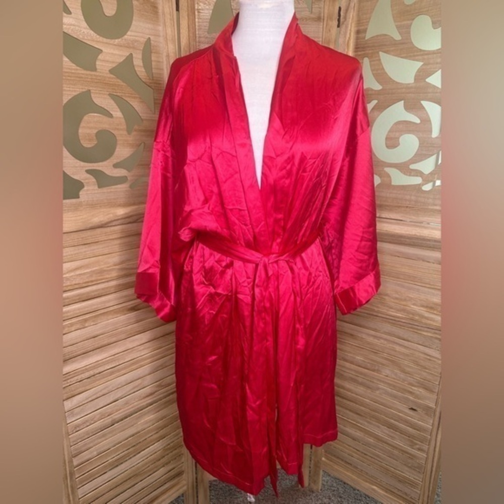 Victorias Secret Red Satin Robe Medium/ Large NWT